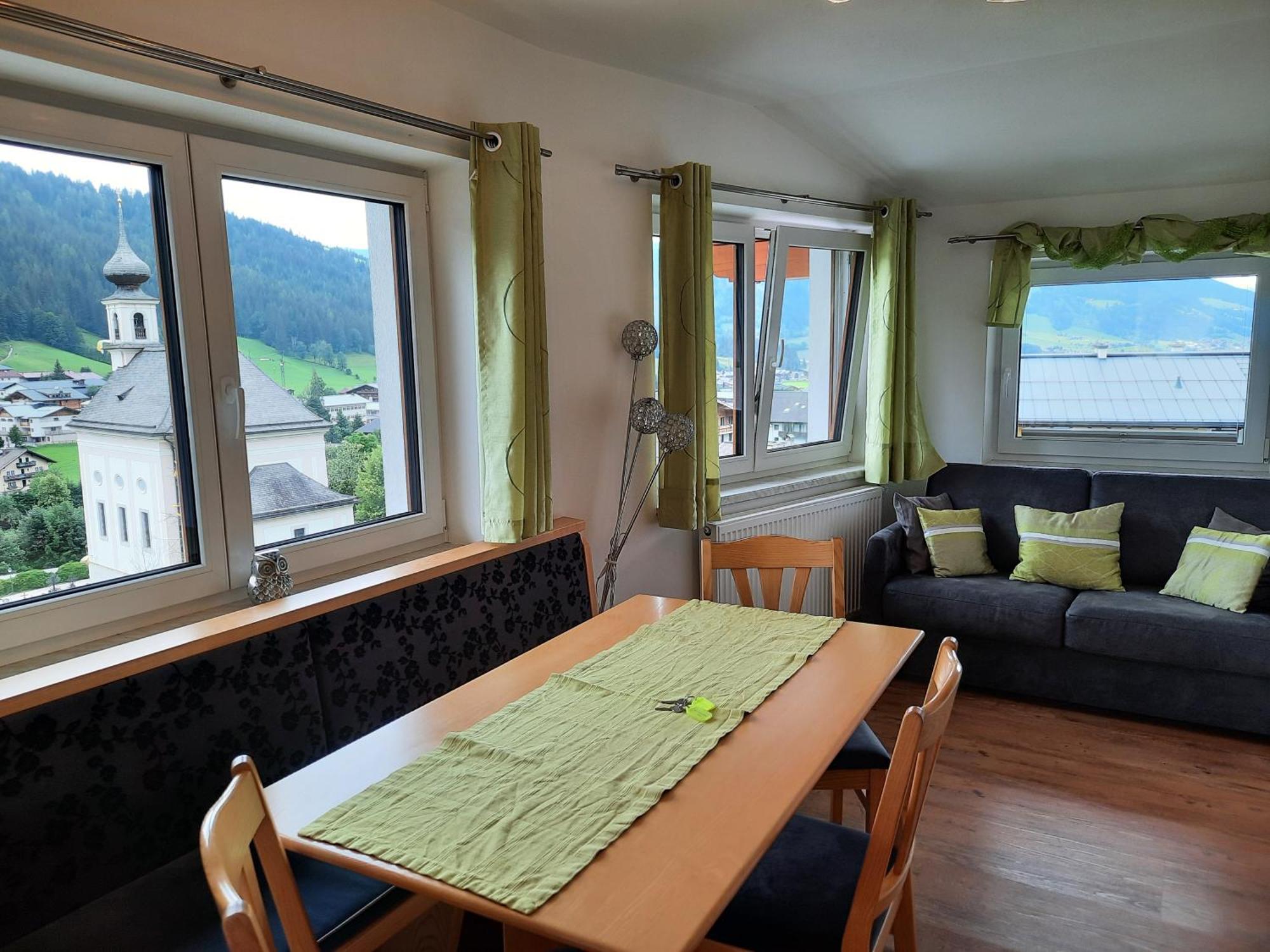 Haus Traninger Apartment Flachau Room photo