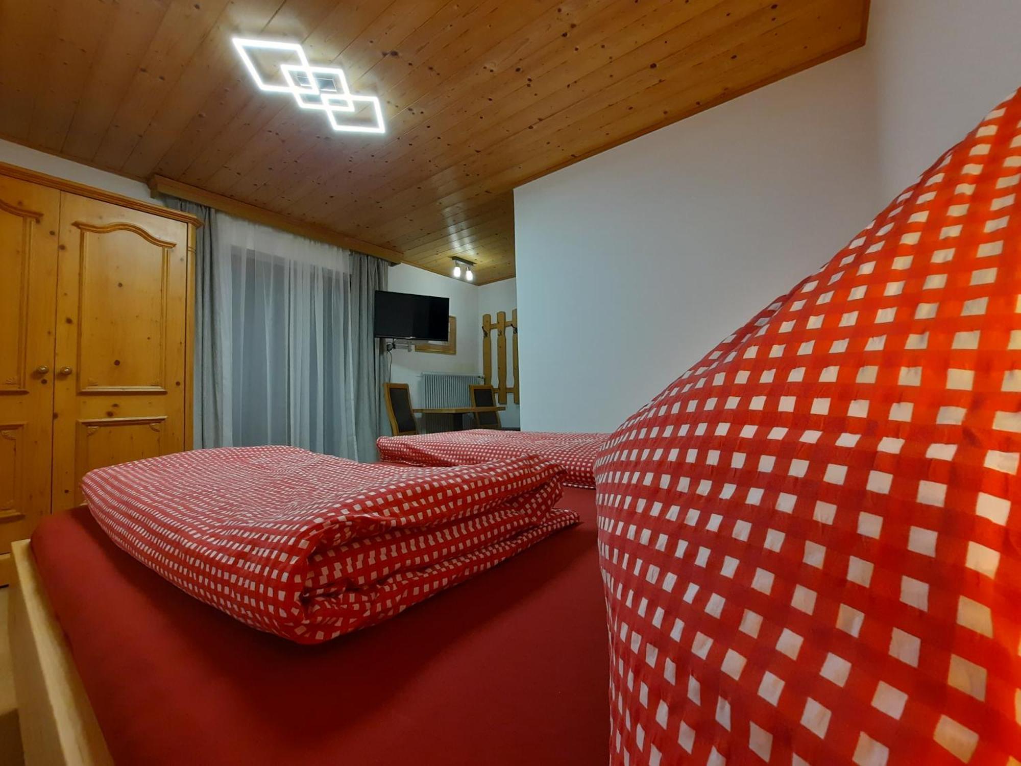 Haus Traninger Apartment Flachau Room photo